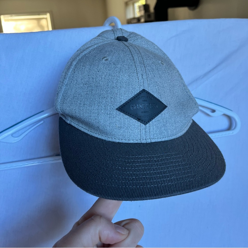 H&M Two-Tone Gray and Black Hat